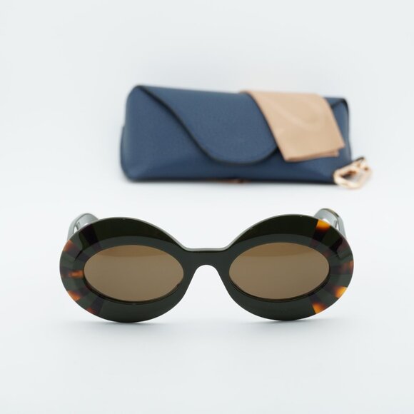 Loewe LW40091I 96E Oval Sunglasses – Havanan Green\\Brown main image 5